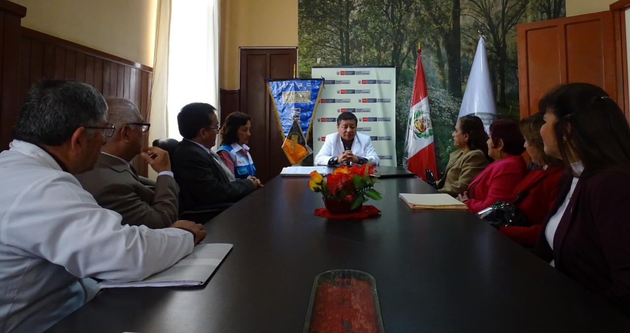 El Hospital Nacional Sergio E. Bernales firma Convenio con la Universidad Federico Villarreal