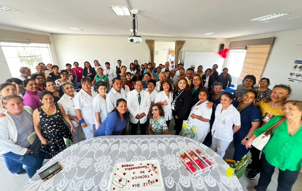 ¡Celebración Especial en el Hospital Sergio E. Bernales en Honor al Día de la Técnica en Enfermería!