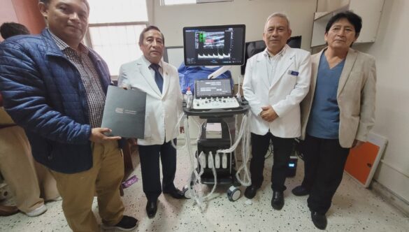 Hospital Nacional Sergio E. Bernales recibe moderno ecógrafo de alta tecnología gracias a convenio con la Universidad Continental